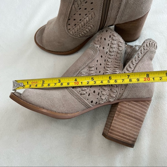 Steve Madden Waylon Ankle Booties Size 6M - Picture 12 of 14